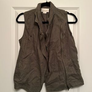 Double sided side zipper khaki linen vest